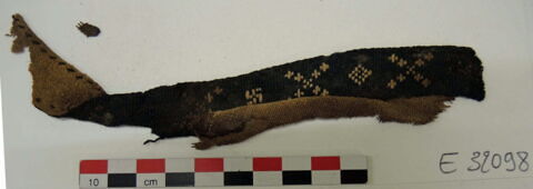 bande décorative d'habillement ; fragments, image 2/2