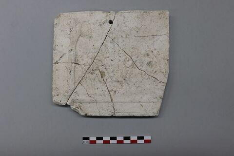 bas-relief, fragment ; plaque, fragment