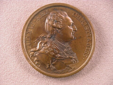 Médaille offerte à Etienne Charlet, image 2/2