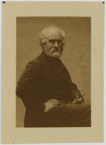 Portrait de Constant Dutilleux, mi-corps, assis de trois-quarts, image 1/1