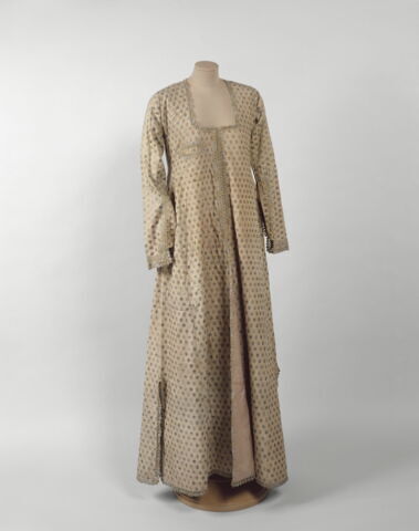 Robe de soie brochée rose à semis de palmettes, image 1/3