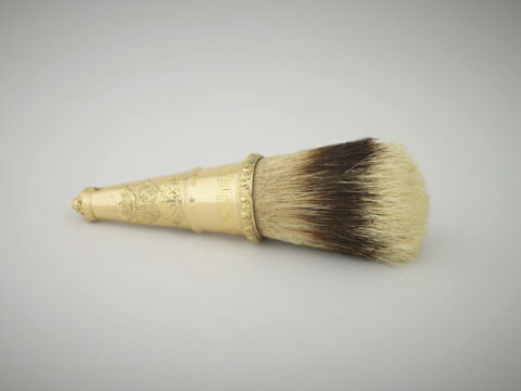 Brosse de la toilette de la duchesse de Modène
