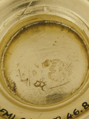 Couvercle du gobelet couvert de la toilette de la duchesse de Modène (RFML.OA.2019.46.8.1), image 2/6