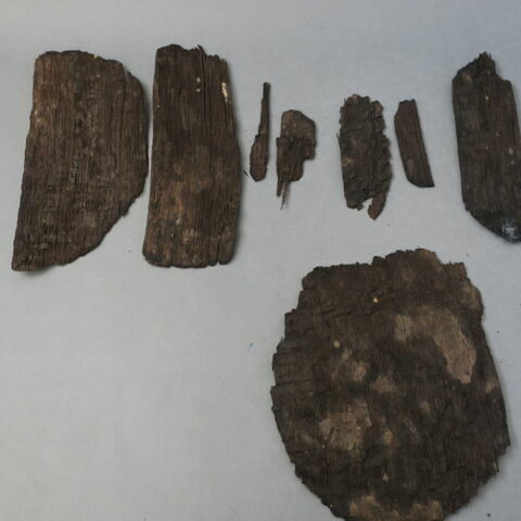 objet indéterminé, fragment, image 1/2