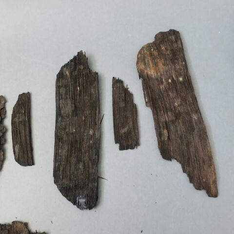 objet indéterminé, fragment, image 2/2