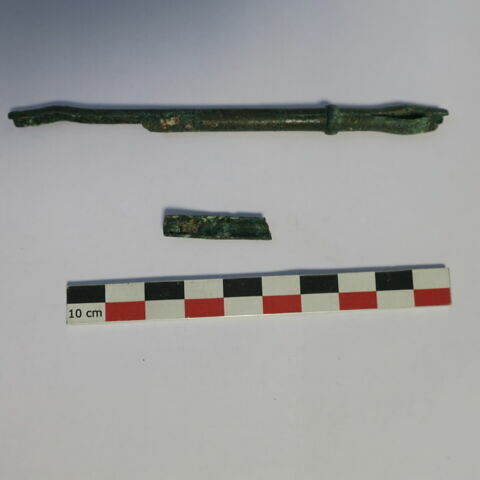 tige fragment ; tube, image 1/1