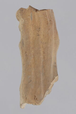 figurine, fragment, image 2/2