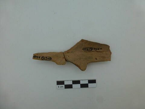 figurine, fragment, image 2/4