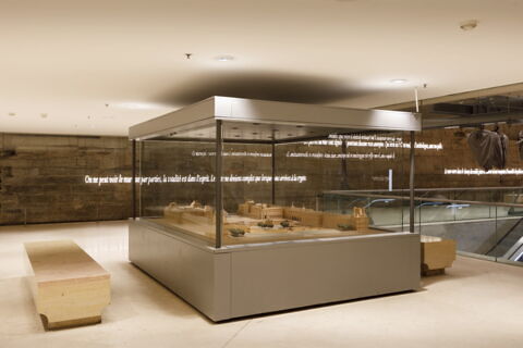 Ni apparence ni illusion. 