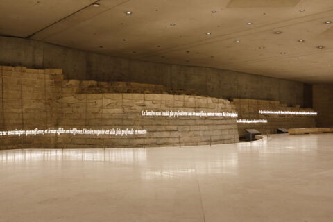 Ni apparence ni illusion. 