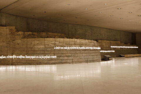 Ni apparence ni illusion. 