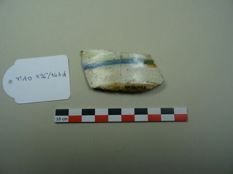 Fragment de bol caréné, image 1/1