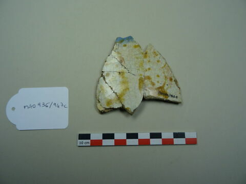 Fragment de bol caréné, image 1/1