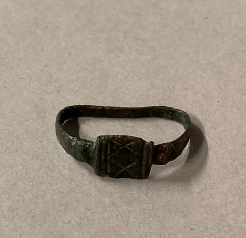bague, image 1/3