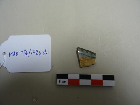 Fragment d'une petite coupe, image 1/1