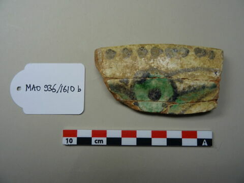 Fragment de bord de plat, image 1/1