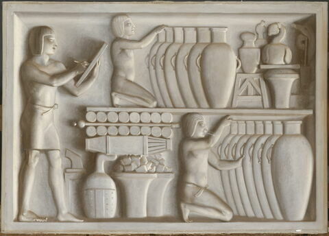Décors de panneaux de boiserie en grisaille représentant des scènes de la vie civile égyptienne antique, image 9/11