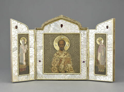 Icône en triptyque représentant saint Nicolas, saint Alexandre et saint Alexis