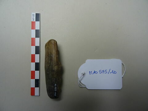 Figurine féminine, image 2/2