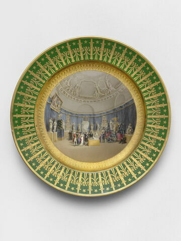 Assiette à dessert du service particulier de Napoléon Ier aux Tuileries et à Sainte-Hélène, représentant une vue du salon de la Victoire du Musée Napoléon