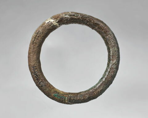 bracelet, image 2/3