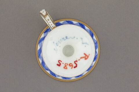 Tasse à glace d'un ensemble de six sur un plateau circulaire, d'une paire (R 569), d'un service de table (R 550 à 675), image 2/8