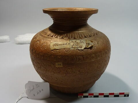 Vase à patine bronze : couvercle, image 5/13