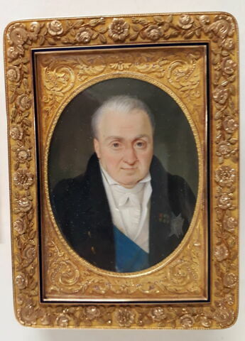 Boîte en or avec portrait d'homme