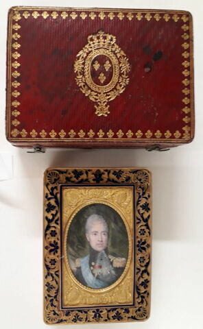 Boîte de présent avec le portrait de Charles X