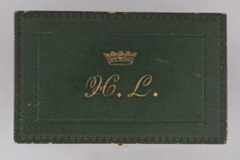 Boîte avec le chiffre H et L et son écrin, image 3/9