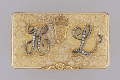 Boîte avec le chiffre H et L et son écrin, image 5/9