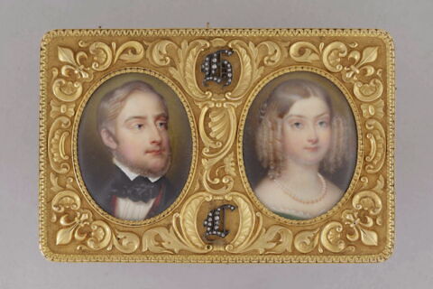Boîte avec les portraits du duc de Bordeaux et de sa sœur Louise de Bourbon-Artois, image 8/10