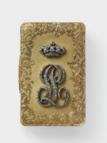 Boîte de présent avec chiffre de Louis Philippe