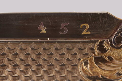 Boîte de présent avec chiffre de Louis Philippe, image 2/9