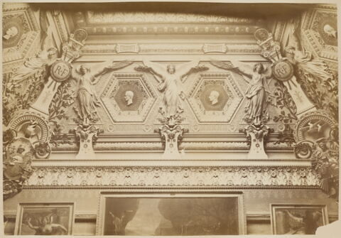 [Plafond de la salle des Sept-Cheminées (détail)]
