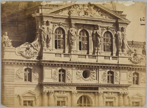 [Pavillon Sully], image 1/1