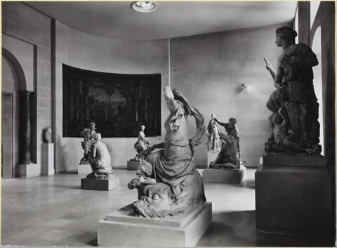 [La salle Marly (aile de Flore, rez-de-chaussée)]