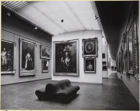 [La galerie zénithale, vue prise depuis l'ouest]