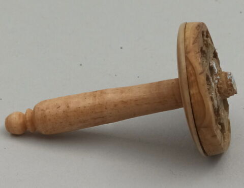 brosse, fragment ; tabletterie, image 2/3