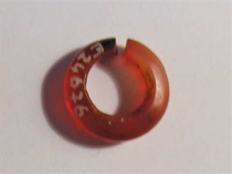 boucle d'oreille en anneau coupé, image 1/2