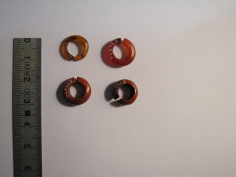 boucle d'oreille en anneau coupé, image 2/2