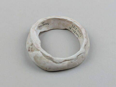 bracelet, image 3/3