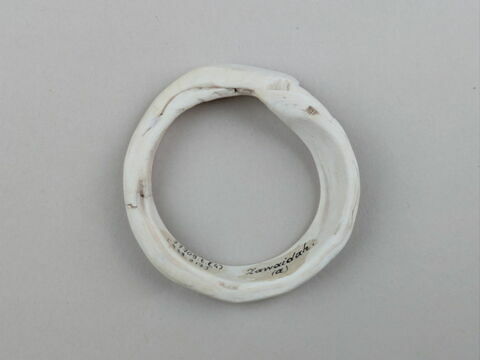bracelet, image 2/3