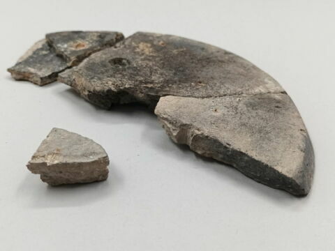 couvercle, fragment, image 3/4