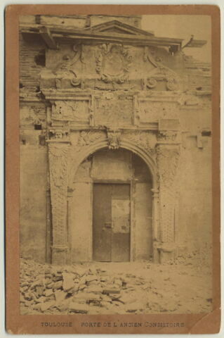 Porte de la salle du Grand Consistoire au Capitole de Toulouse, image 5/5