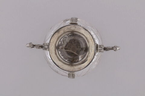 Coupe en cristal de roche, monture en argent, image 2/5
