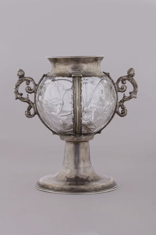 Coupe en cristal de roche, monture en argent