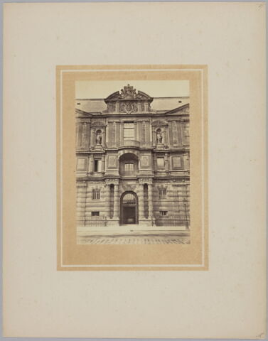 [Administration des écuries (porte Barbet de Jouy)], image 2/2