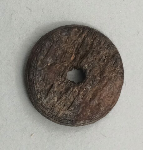 tabletterie ; rondelle percée ; bouton, image 3/3