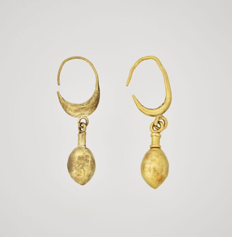 boucle d'oreille, image 2/2